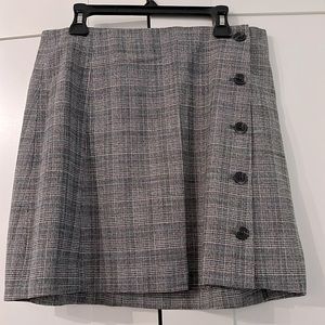 Aritzia Sunday Best Button Skirt